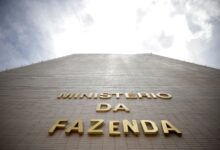 Fazenda projeta dívida pública em 80,3% do PIB até 2025