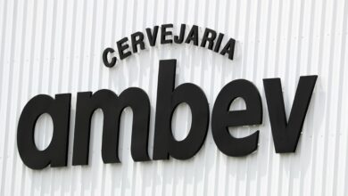 Ambev mantém lucro estável apesar da inflação no 1º trimestre