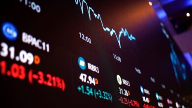 Investidores escolhem ações para investimento em maio