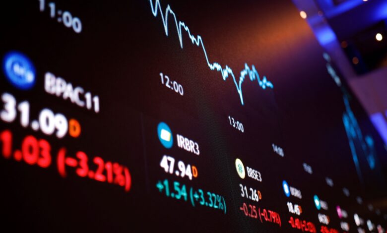 Investidores escolhem ações para investimento em maio