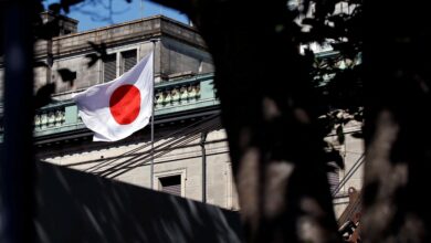 Membro do BC do Japão mantém juros frente a rendimentos altos