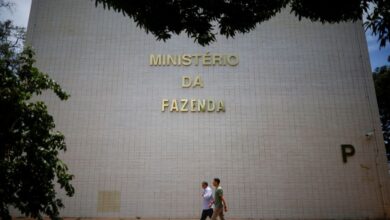 Apps de bancos alertam sobre alta do IOF e impacto no mercado