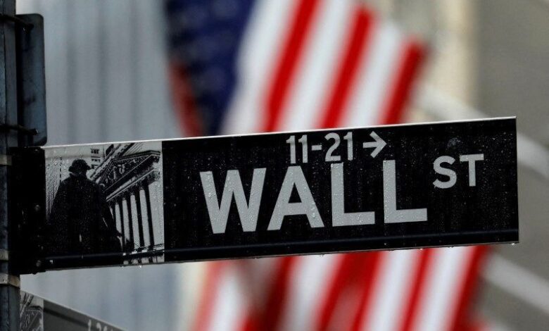 Mercados em queda com incerteza sobre tarifas de US$ 300 bi