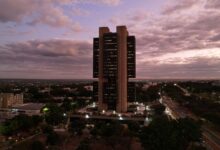 Banco Central mantém porta aberta para alta da Selic e juros