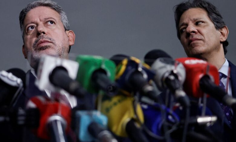 Comissão instala proposta de isenção do IR com votação prevista para julho no Congresso