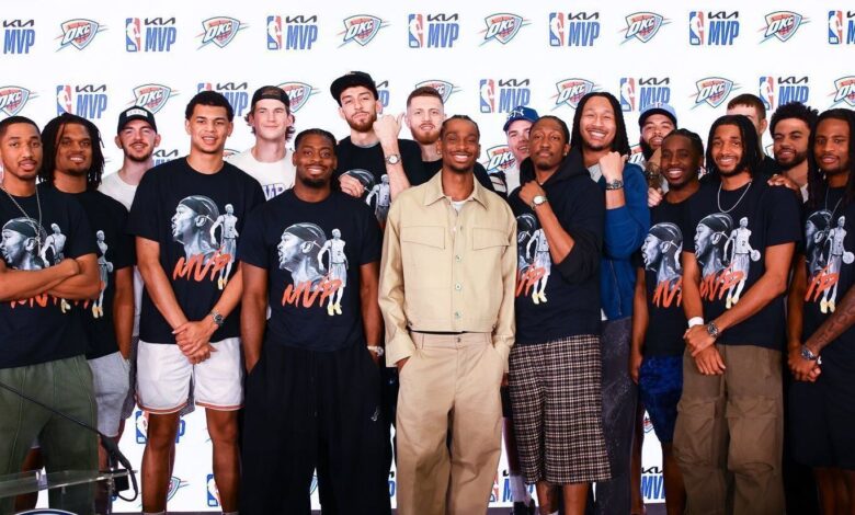 Shai Gilgeous-Alexander presenteia equipe com relógios de luxo