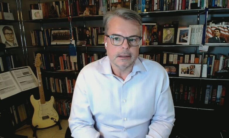 Ex-diretor do BC critica aumento do IOF em meio à inflação