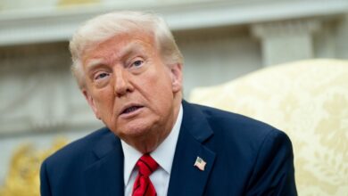 Trump assina ordem executiva que promete reduzir preços de medicamentos