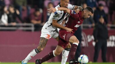 Vasco sofre derrota para Lanús em estreia de Diniz