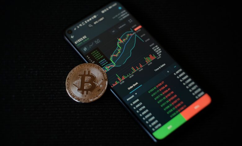 Bitcoin ultrapassa US$ 100 mil após acordo e impulsiona mercado