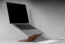 Suporte escultural para MacBook une design e ergonomia