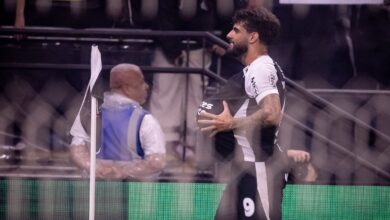 Corinthians comemora gol com frase inusitada sobre Yuri