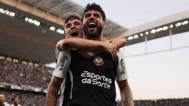 Corinthians conquista vitória histórica sobre Santos