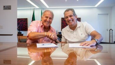 Zico retorna ao Flamengo como embaixador após título