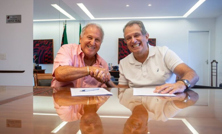 Zico retorna ao Flamengo como embaixador após título