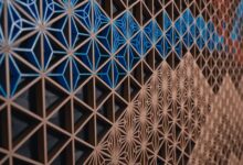 Design japonês em painel 3D acessível transforma interiores