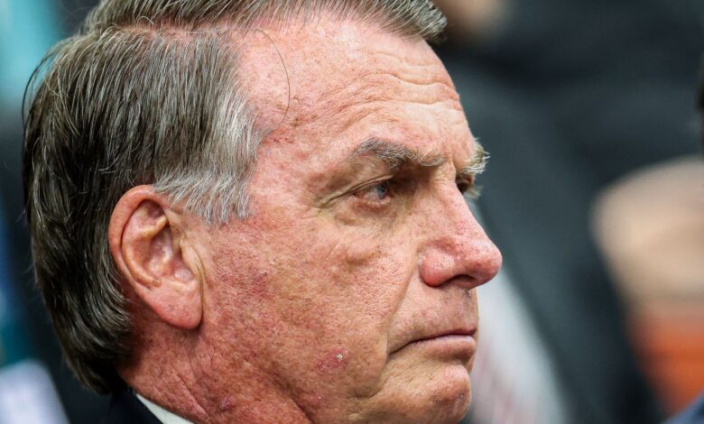 PF investiga Bolsonaro sobre contato com governo Trump