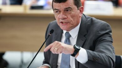 Ex-ministro alerta sobre golpe em ação do STF