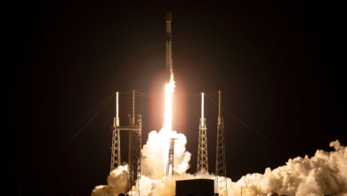 SpaceX lança 23 satélites na missão Starlink da Flórida