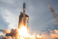 Amazon lança satélites de internet com foguete Atlas V em junho