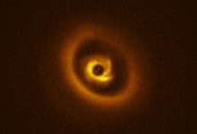 This image, taken with ESO’s Very Large Telescope in Chile, shows the RIK113 system. Image credit: ESO / Ginski et al.