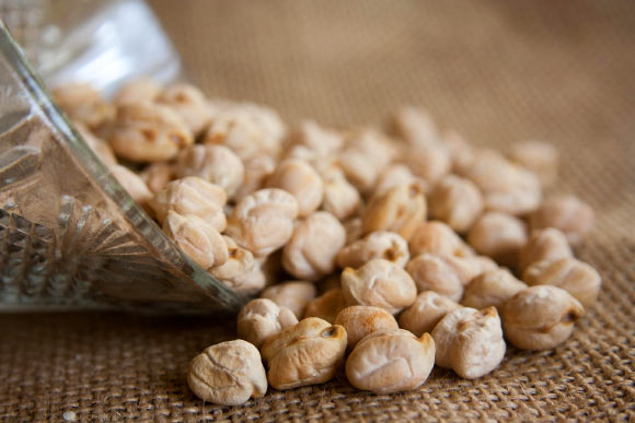 Eating a cup of beans a day may offer measurable benefits for heart and metabolic health. Image credit: PDPics.