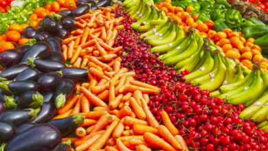 Boege et al. found that eating more fruits and vegetables during the day was associated with sleeping more soundly later that same night. Image credit: Guillermo Gavilla.