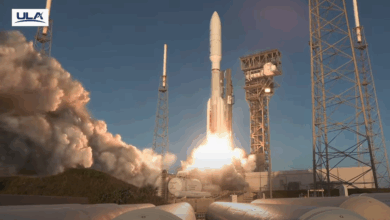 Amazon lança satélites da missão Project Kuiper em foguete