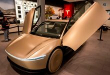 Tesla registra nova aplicação de marca para Robotaxi