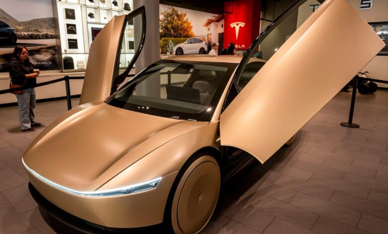 Tesla registra nova aplicação de marca para Robotaxi
