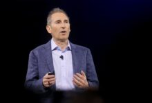 Amazon deve cortar empregos corporativos devido à IA