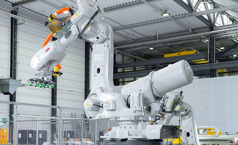 ABB Robotics lança robôs industriais e AMRs robustos