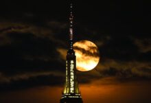 NASA observa a Strawberry Moon, o menor luar desde 2006