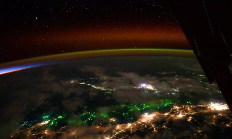NASA registra aurora em vídeo a partir da ISS