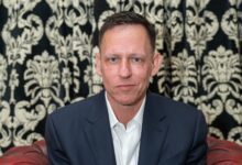 Palantir enfrenta tensão com MAGA no cenário tech
