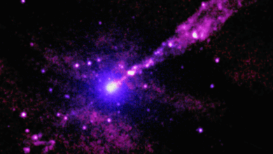Astrônomos detectam jato de buraco negro tão brilhante quanto 10 trilhões de sóis