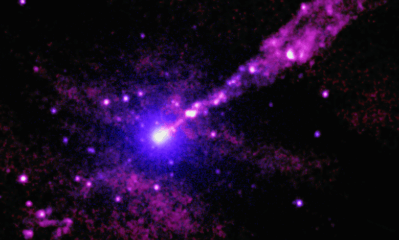 Astrônomos detectam jato de buraco negro tão brilhante quanto 10 trilhões de sóis