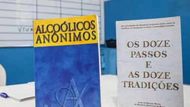 Alcoólicos Anônimos amplia participação feminina em 90 anos