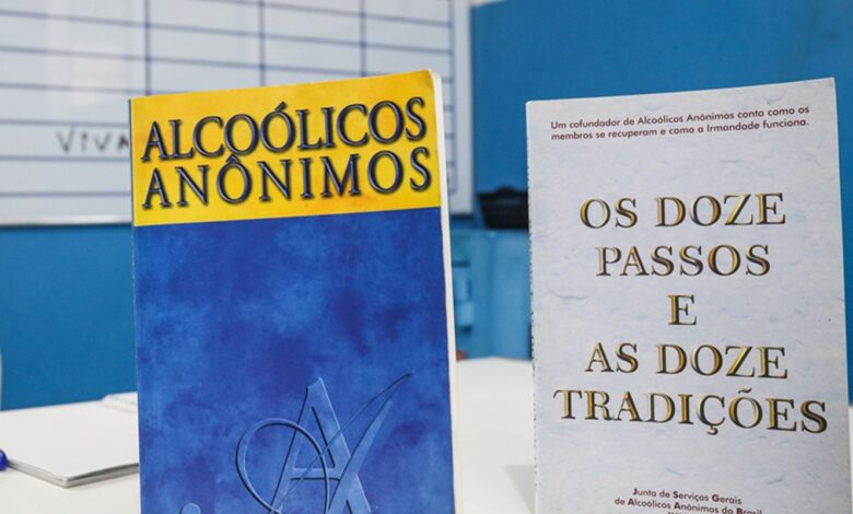 Alcoólicos Anônimos amplia participação feminina em 90 anos