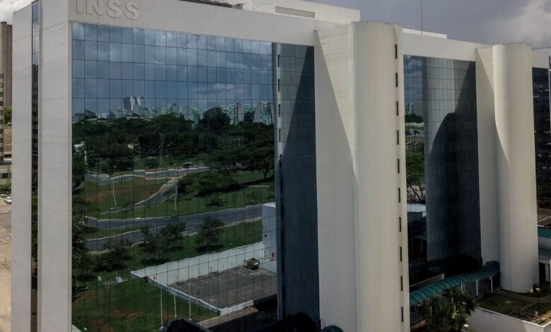 INSS inicia ressarcimento de aposentados em decisão do STF