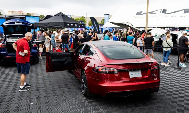 Tesla e Electrify Expo promovem test drives de EVs no fim de semana