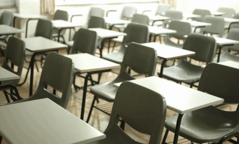 Avaliação de LLMs em modelagem para inferência