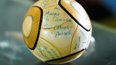 STF decide condenar acusado de furto de bola autografada
