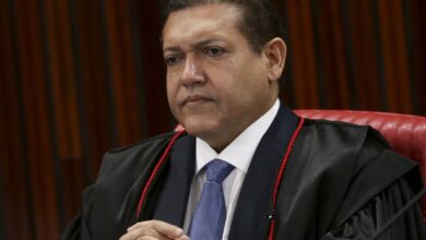 STF delibera sobre responsabilização das redes sociais