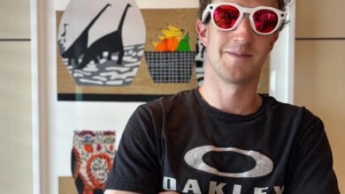 Ray-Ban e Oakley competem em design de óculos inteligentes 2025