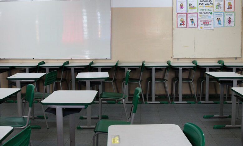 Prefeitura de SP deve explicar privatização de escolas em 5 dias