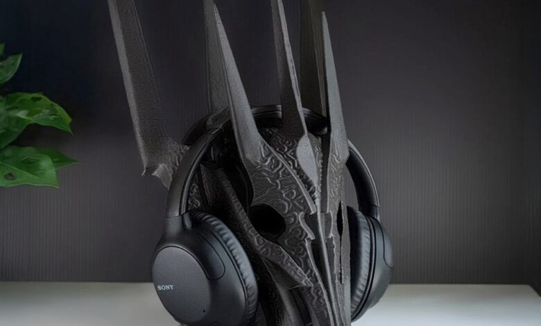 Sauron Headphone Stand transforma escritorio com design criativo