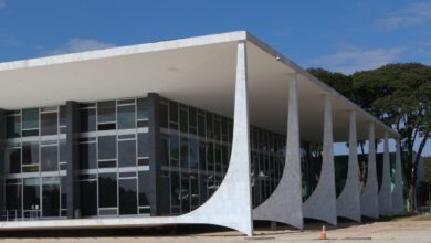 STF mantém decisão que resulta na perda de mandatos de deputados