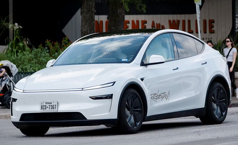 Tesla inicia serviço de robotáxi em Austin