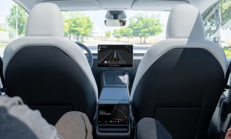Tesla lança robotaxi em Austin, mas perguntas permanecem